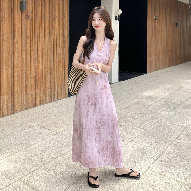 法式浪漫无袖碎花连衣裙女2025夏季新款氛围感度假风显瘦减龄长裙,女装连衣裙,琦鑫阁（原依鑫阁）