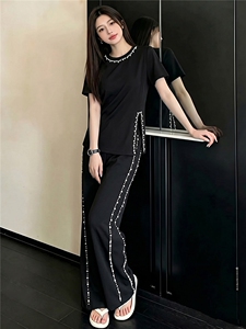 高级感时尚炸街阔腿裤套装女夏季新款洋气显瘦钉珠开叉上衣两件套图片 高级感时尚炸街阔腿裤套装女夏季新款洋气显瘦钉珠开叉上衣两件套图片