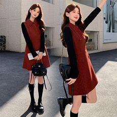 现货韩系高级感红呢料马甲+针织打底套装女2026春装新款两件套裙，女装套装/套裙，涵墨