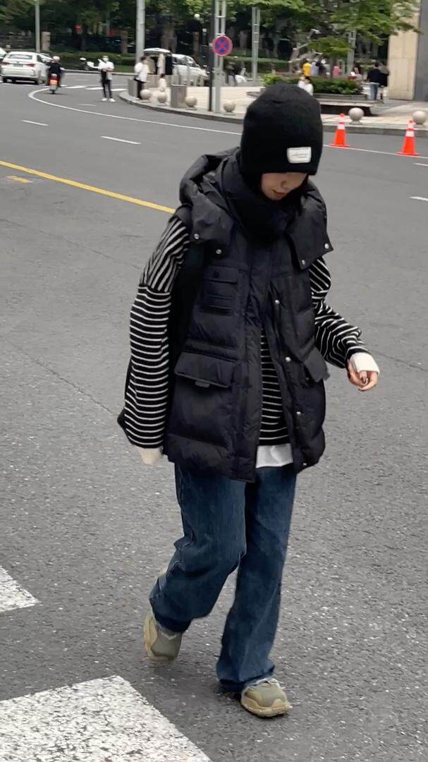 雷洛奇丽 1983MP150404