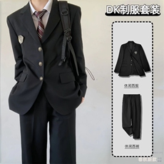 黑色西装+黑西裤