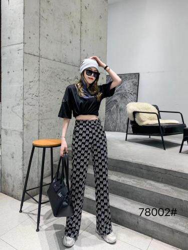 微喇，女装，千百莲