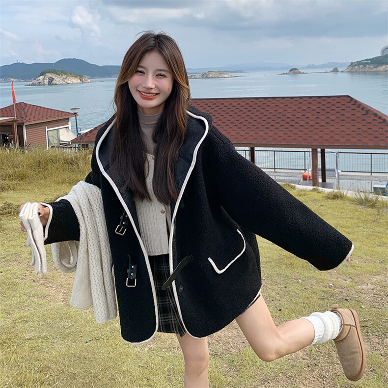 黑色连帽羊羔毛外套女2025秋冬新款慵懒风宽松显瘦小个子加厚大衣,女装短外套,2B187