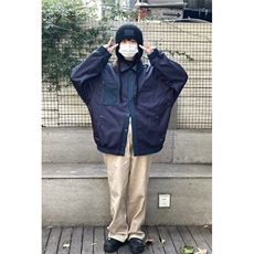 蓝色