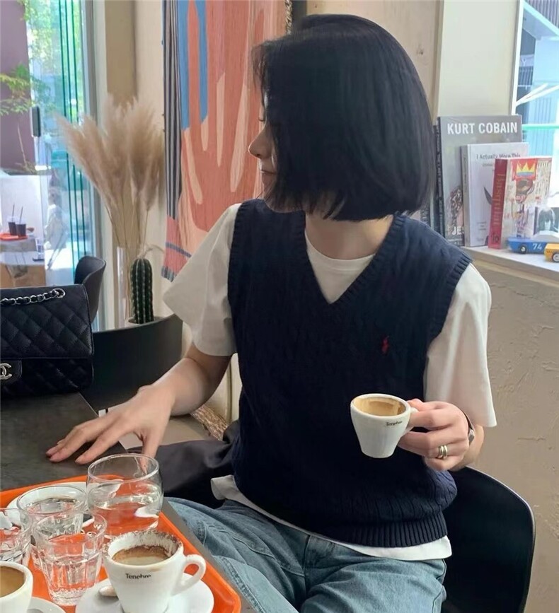 针织马甲女背心秋冬新款宽松无袖外搭v领坎肩复古马夹,女装T恤,半城羊绒