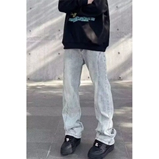 黄色