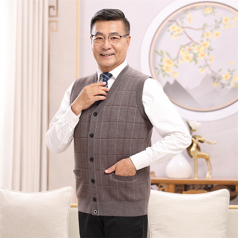 2024年秋季中老年休闲竖格款长袖和马甲男装,男装中老年男装,亚东羊绒制品