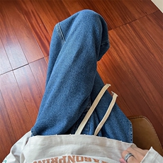 深蓝色