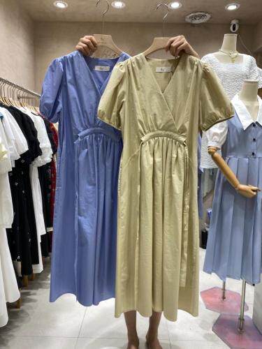 现货！V领净版泡泡袖收腰连衣裙，女装连衣裙，FUXINXIN 福歆歆