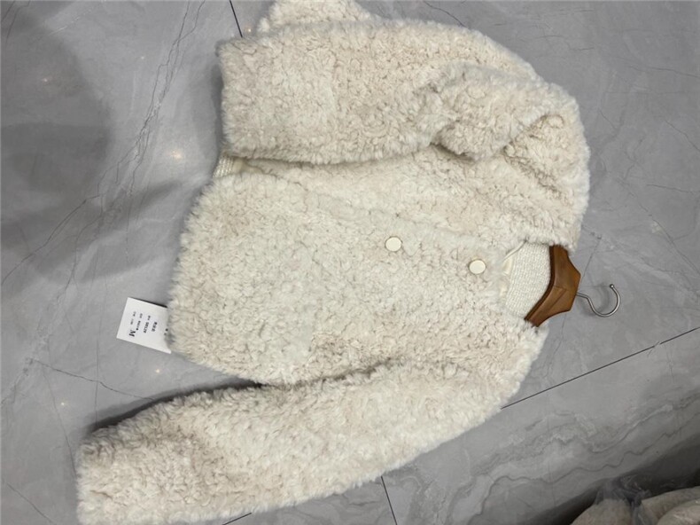 小香风皮毛一体，其它，亮金金