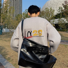 灰色