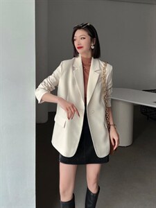 【现货】 春装新款 休闲阔版时尚西装图片