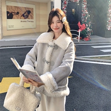 粉色学院风牛角扣保暖外套女2025冬季新款时尚减龄皮毛一体棉服，女装毛呢外套，帛香坊