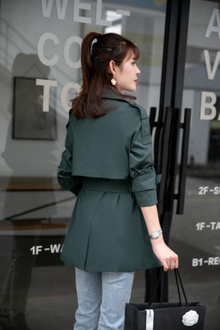 秋季新款短款风衣小外套。,女装风衣,艾美欧歌
