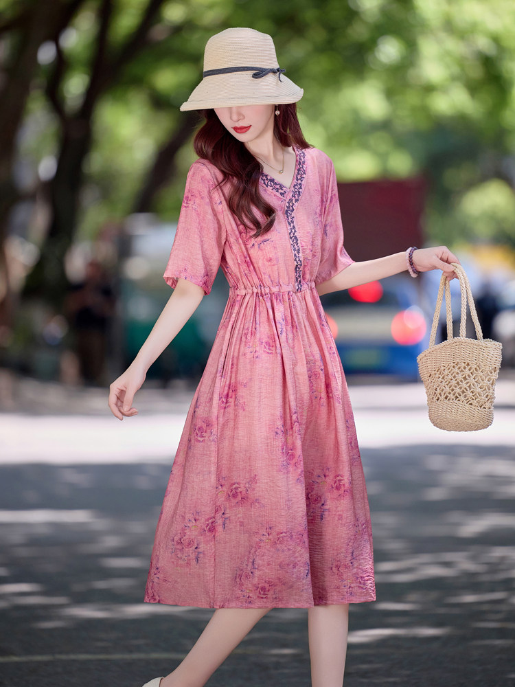 复古印花棉麻连衣裙女2025夏季新款V领气质收腰显瘦减龄休闲裙子,女装连衣裙,魅影