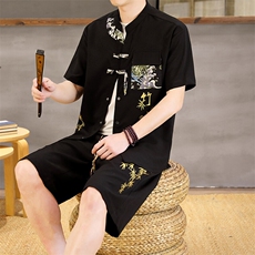 黑色