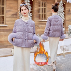 2025年新中式冬季90绒袖口狐狸毛可脱下短款羽绒服外套女，女装羽绒服，E百度