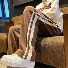 卡其色