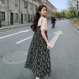 法式复古吊带连衣裙女夏季2025新款气质雪纺碎花长裙子图片