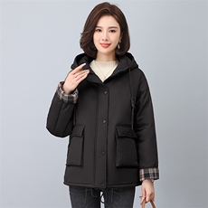 2023冬季拼接连帽时尚休闲夹棉加厚保暖舒适棉服，女装棉衣/棉服，独衣靓
