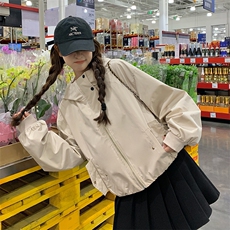 高级小众韩系慵懒chic杏色连帽工装外套女春秋超火好看短夹克上衣，女装短外套，2C239