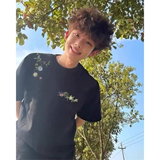 万针全刺绣工艺抖音得物高品质260克重磅纯棉双纱美式高街短袖T恤，男装T恤，电商A486