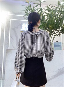 春款新款，前后两穿格纹上衣图片
