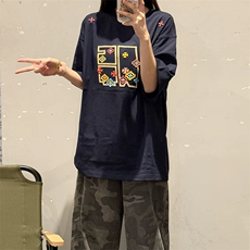 藏青色