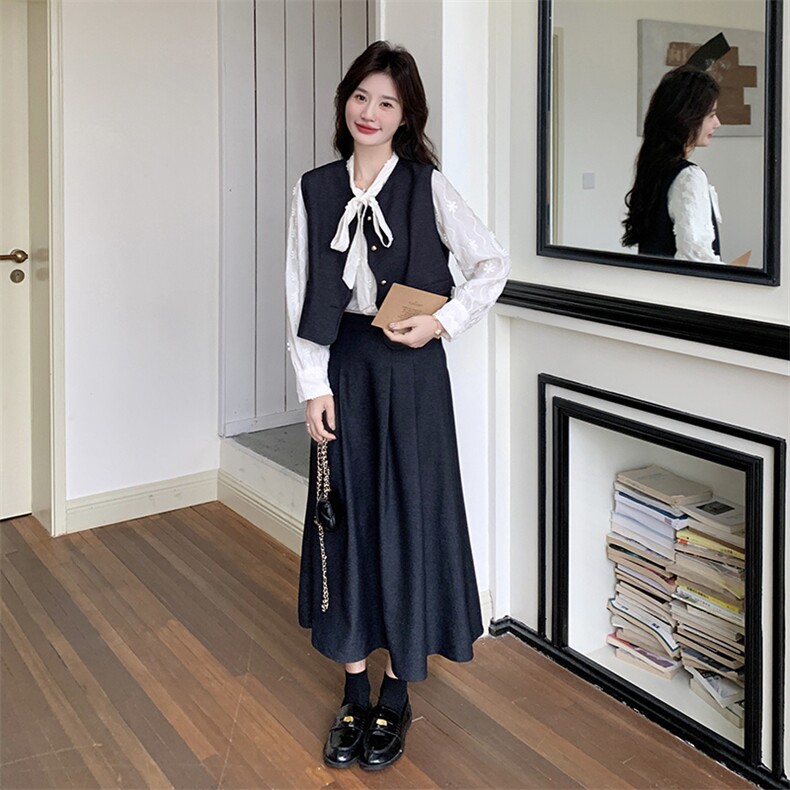 法式小香风马甲套装裙女2025春季新款气质一整套穿搭半身裙三件套图片