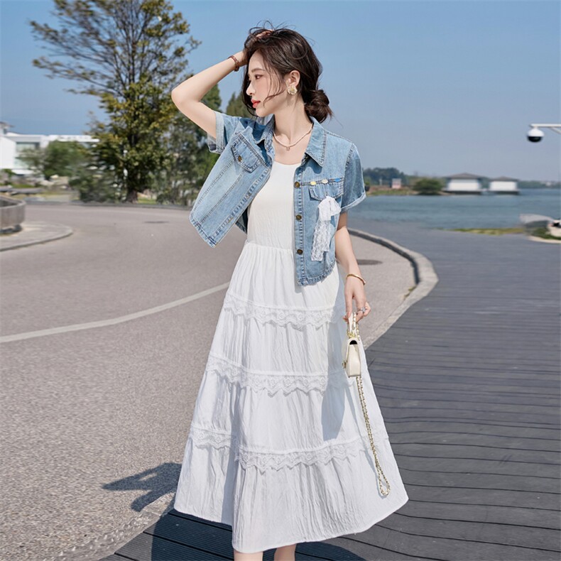 2025年夏季新品现货度假风吊带蕾丝花边连衣裙+牛仔短袖两件套,女装套装/套裙,臻衣坊