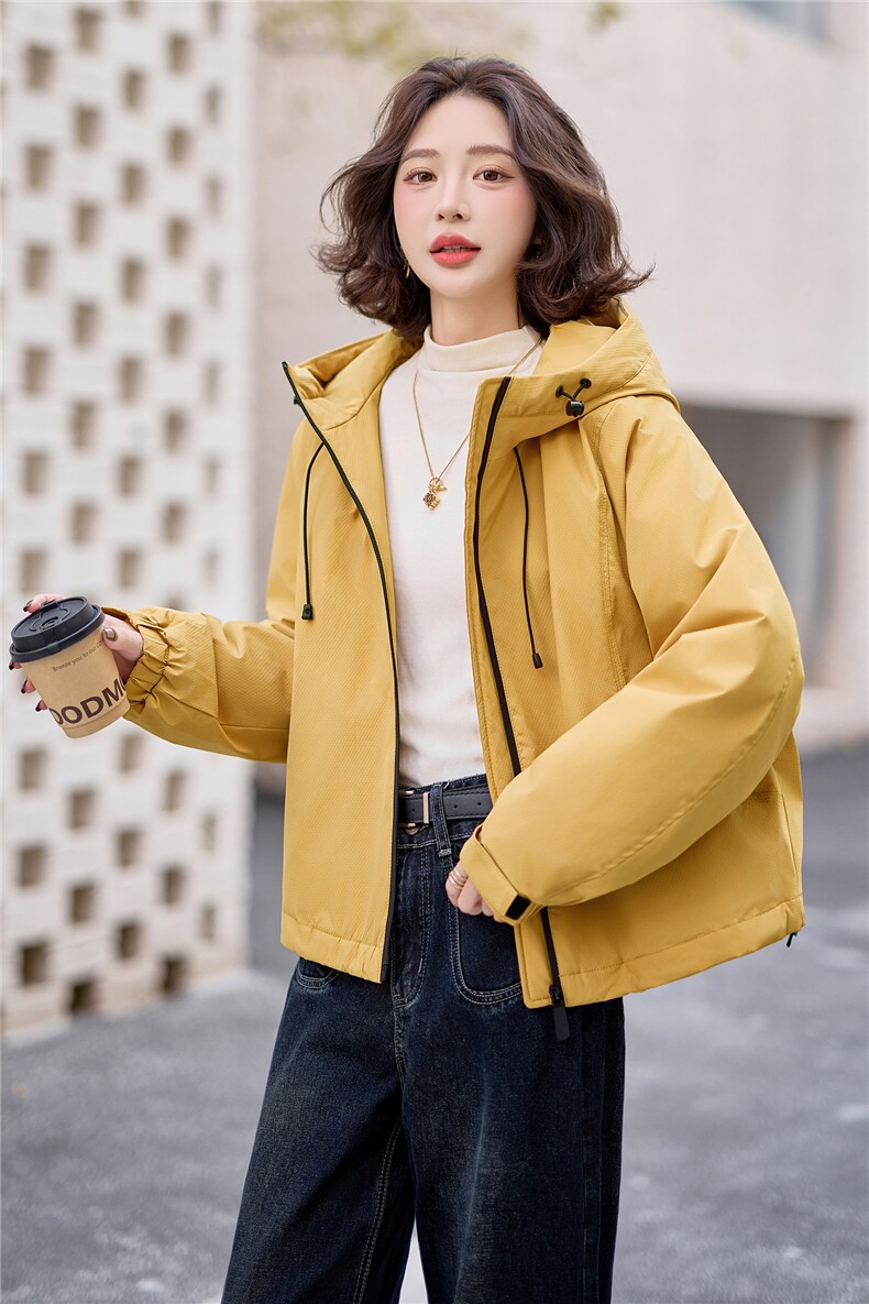 爆《2025冬季新款连帽90绒冲锋衣短款羽绒服休闲时尚，简约大气》,女装羽绒服,米莱