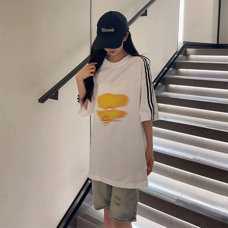 抖音得物高品质二开240克宽松纯棉美式潮牌三条杠织带短袖T恤,男装T恤,电商A486