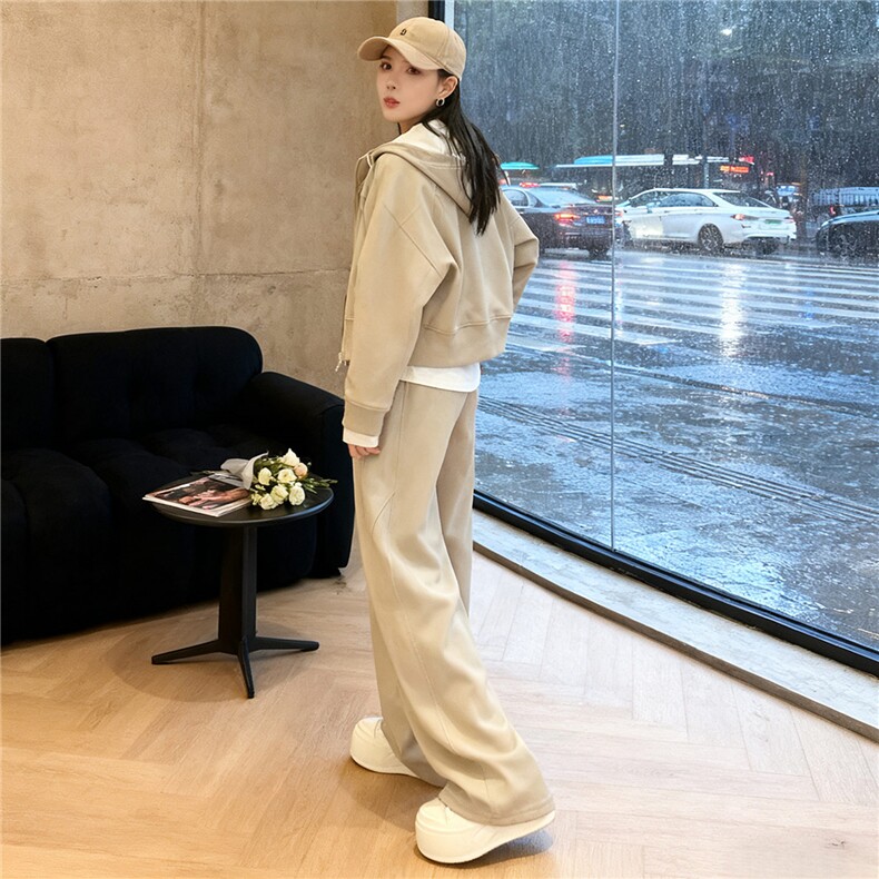 高级感时尚潮流套装女春新款宽松连帽刺绣卡通上衣牛仔长裤两件套,女装套装/套裙,2C310