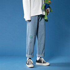 浅蓝色