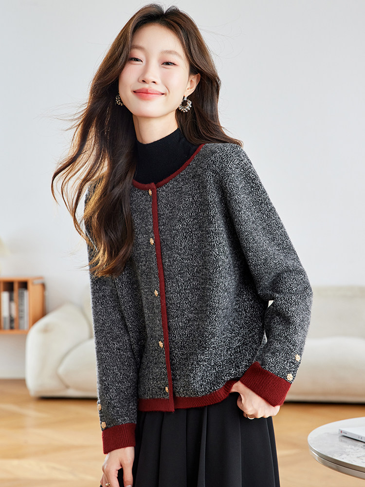 新款2025早秋气质老钱风针织开衫撞色保暖毛衣外套女,女装短外套,时尚风爆