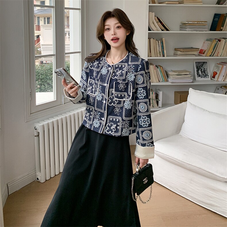 现货新款2025年春季小香风外套1c119-8856-P155-k238图片