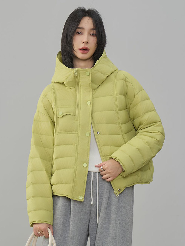 现货2025年冬季90白鸭绒休闲风常规保暖有帽不可拆,女装羽绒服,阳光伊恋