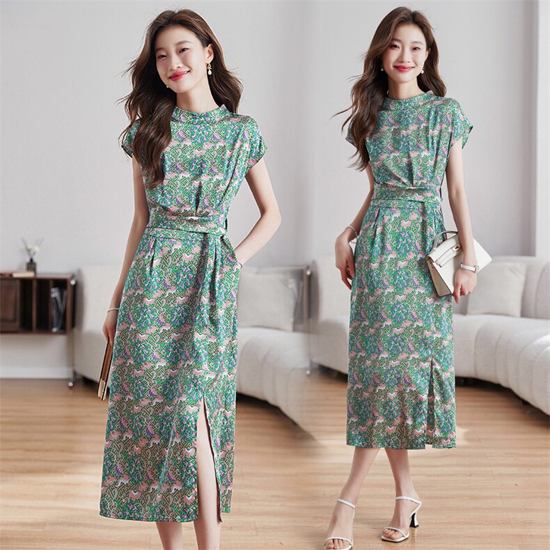 碎花连衣裙2025夏季新款高级感温柔开叉御姐小众设计感雪纺仙女裙，女装连衣裙，布芭啦