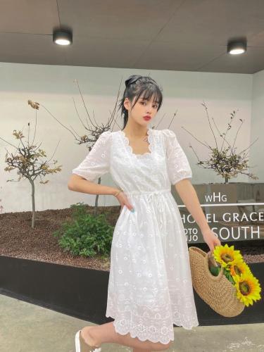 【现货】夏季新款小清新蕾丝收腰纯棉连衣裙,女装连衣裙,裴兔子