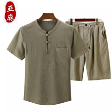 豆绿上衣+豆绿短裤