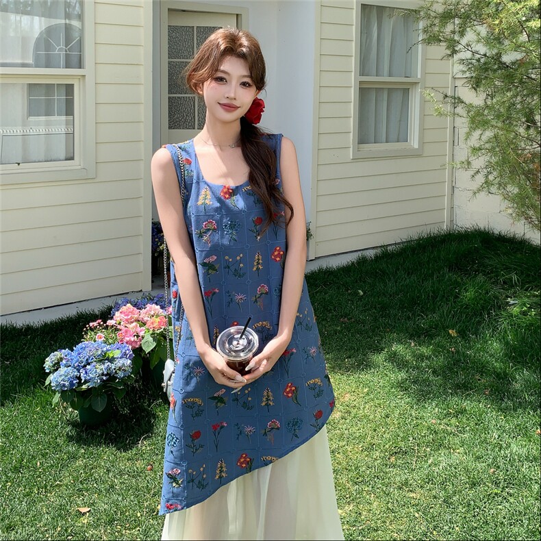 蓝色重工刺绣印花绝美背心长裙女夏新款森系显瘦时尚假两件连衣裙,女装连衣裙,浙宝208