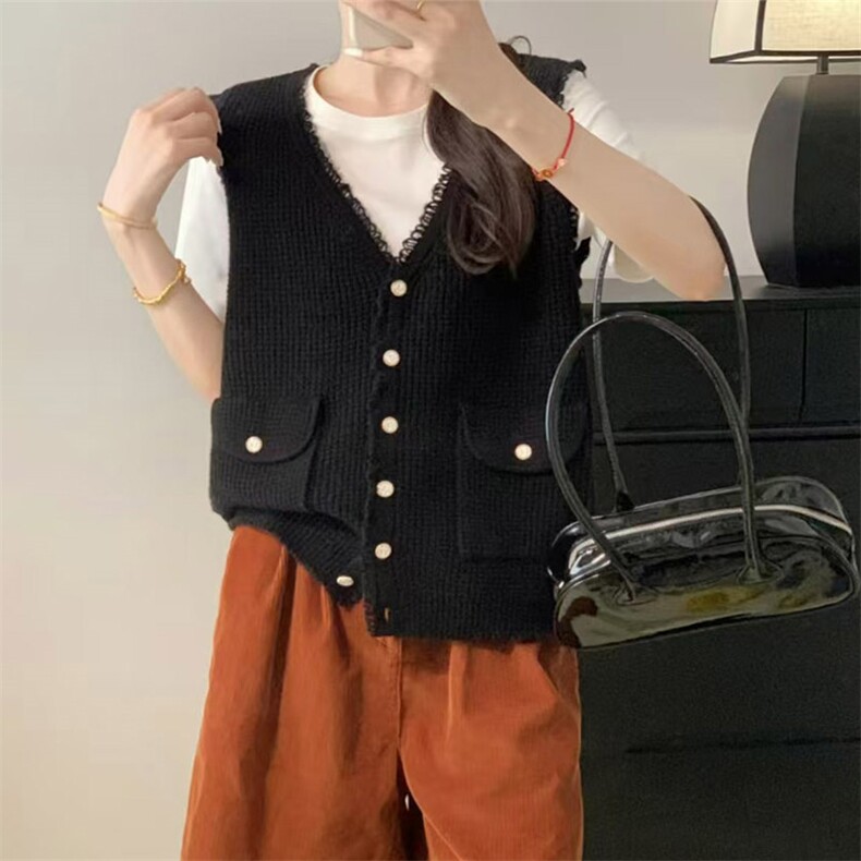时尚百搭秋冬保暖防风V领针织马甲女宽松显瘦无袖外套,女装马甲,琳尚羊绒