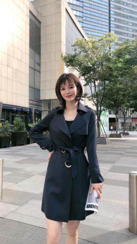 秋款风衣，女装风衣，万姿风情