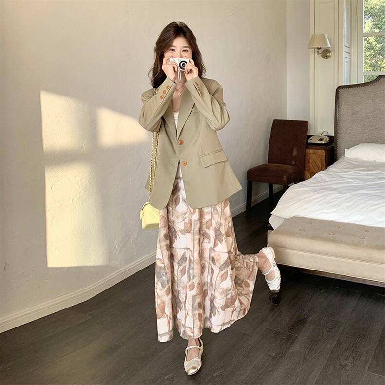 韩剧女主穿搭套装女春秋2025新款西装外套配吊带碎花连衣裙两件套,女装套装/套裙,2C113