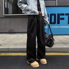 黑色