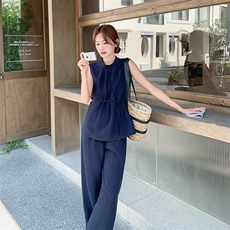 藏青色