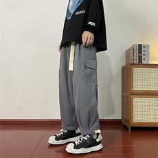 深灰色