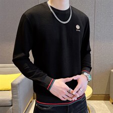 黑色