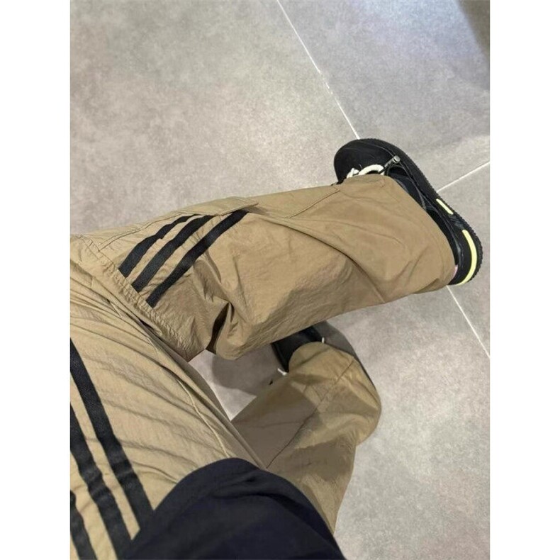 07qwer咖啡色条纹裤子男夏季薄款美式速干工装裤三条杠直筒运动裤图片
