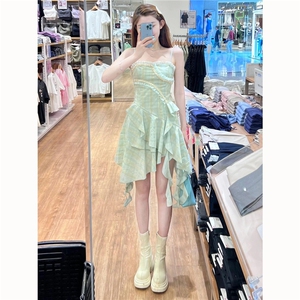 度假风绿色吊带连衣裙女不规则拼接设计感收腰显瘦中长裙图片